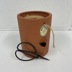 Nutscene Terracotta Pot with Twine and Scissors